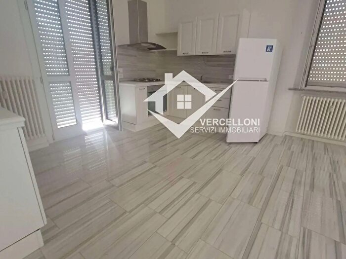 Appartamento trilocale in vendita in Novara