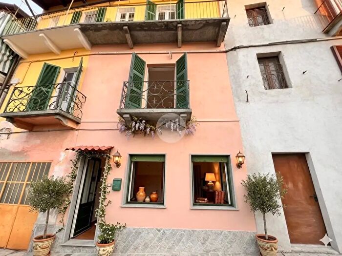 Casa bilocale in vendita in Via Umberto I, Sciolze