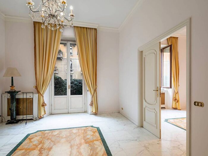 Appartamento bilocale in affitto in Corso Italia, Missori, Milano