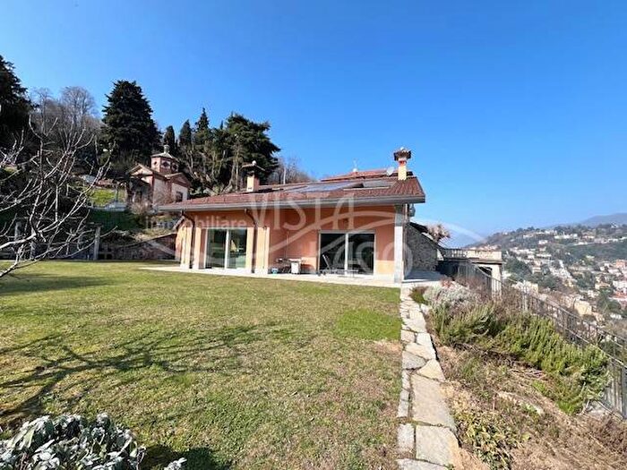 Appartamento trilocale in affitto in Via Imbonati, Monte Croce, Como