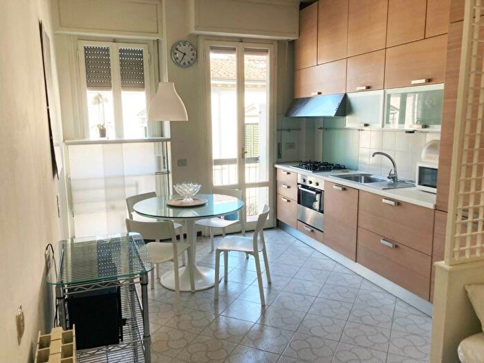 Appartamento trilocale in affitto in Le Cure, Firenze
