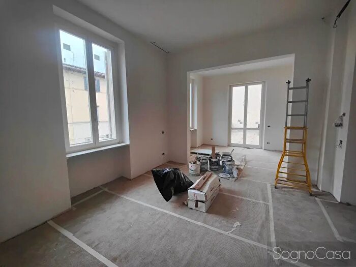 Appartamento trilocale in vendita in Piazzale della Porta al Prato, Firenze