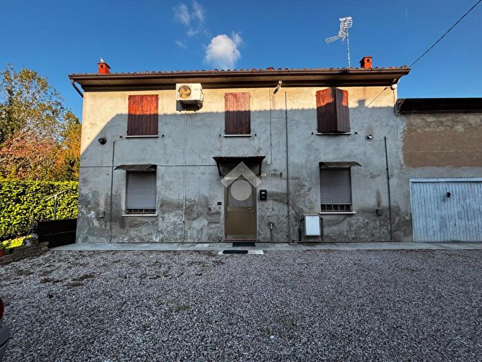 Casa trilocale in vendita in Str Chiaviche, Pegognaga