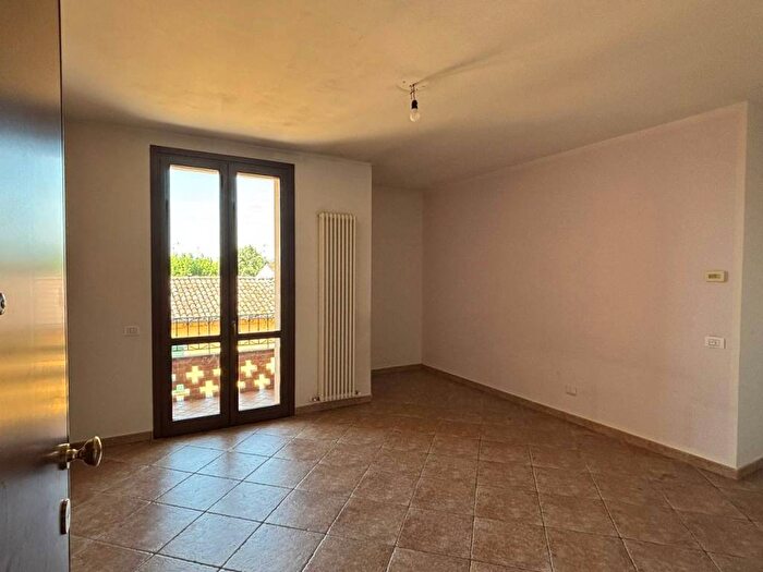 Appartamento quadrilocale in affitto in Via Camillo Benso di Cavour, Martignana di Po
