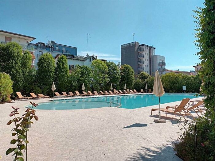 Appartamento quadrilocale in affitto in VIALE VENZIA, Lido Centro Ovest, Jesolo