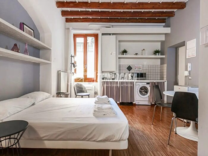 Appartamento monolocale in vendita in Corso Como, Milano