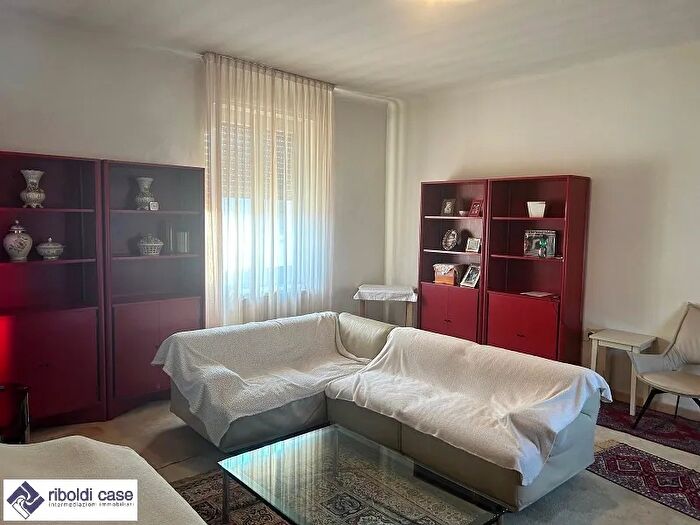 Casa con 5 locali in vendita in Cesano Maderno