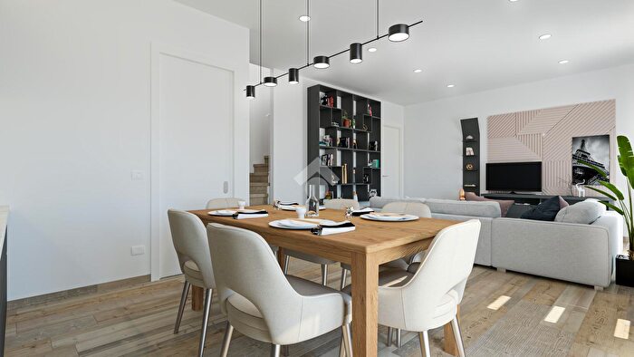 Casa trilocale in vendita in Str La Rizza, Verona