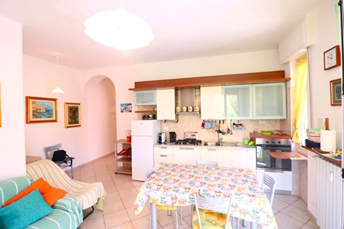 Appartamento bilocale in vendita in Via Isonzo, Loano