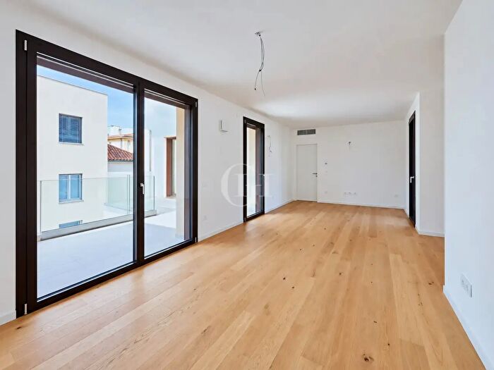 Appartamento trilocale in vendita in Desenzano Del Garda