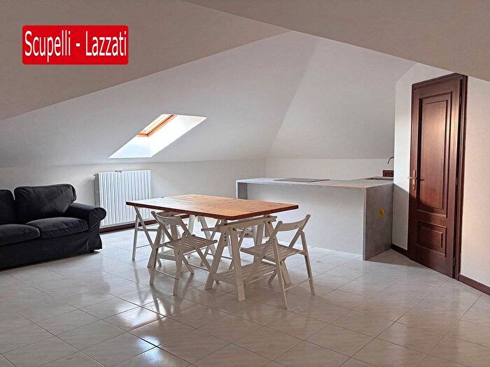 Casa bilocale in affitto in Piazza Francesco Meardi, Centro Storico, Voghera