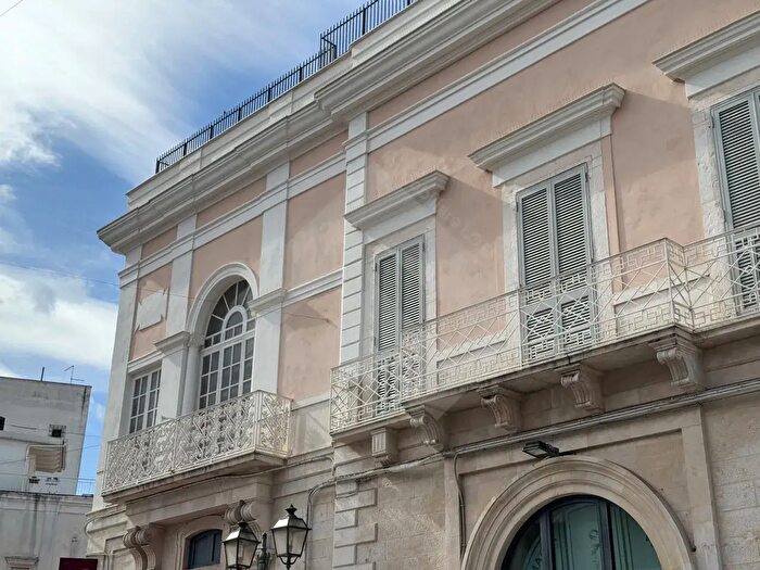 Appartamento con 5 locali in vendita in Andria