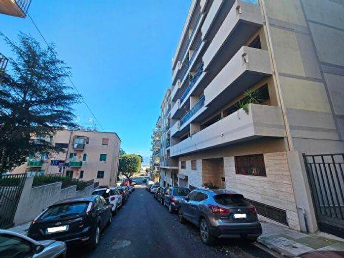 Appartamento trilocale in affitto in Via Pietro Cuppari, Libertà, Messina