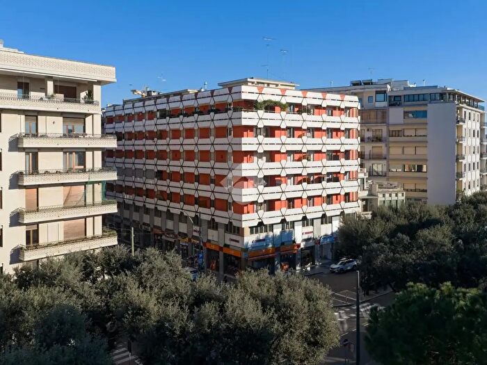 Appartamento con 5 locali in vendita in Via S Francesco dAssisi, Lecce