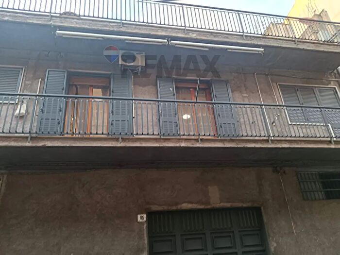 Appartamento con 5 locali in vendita in Via Silvio Pellico, Paterno'