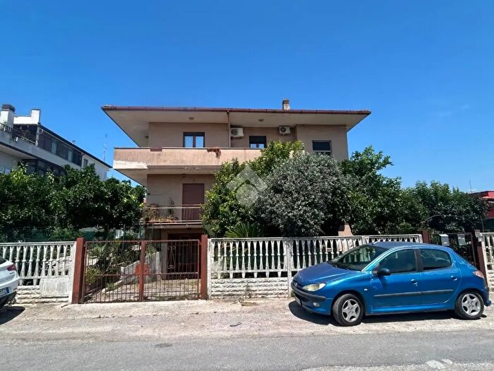 Appartamento quadrilocale in vendita in Via Catanzaro, Aprilia