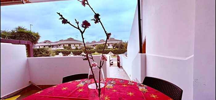 Casa trilocale in vendita in Lungomare Tor San Lorenzo, Ardea