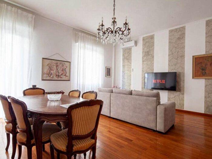 Appartamento quadrilocale in affitto in Via Francesco Crispi, Ospedale, La Spezia