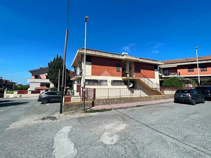 Appartamento bilocale in vendita in Viale Primo Maggio, Marino