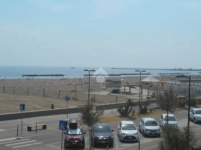 Appartamento quadrilocale in vendita in Viale dei Mille, Comacchio