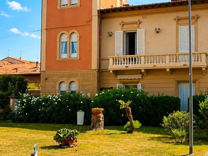 Appartamento bilocale in affitto in a Trieste, Viareggio