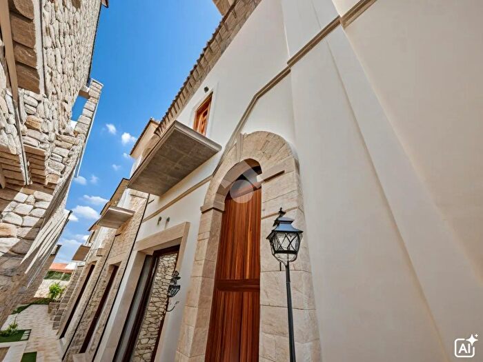 Casa trilocale in vendita in Via Camillo Cavour, Castellana Grotte