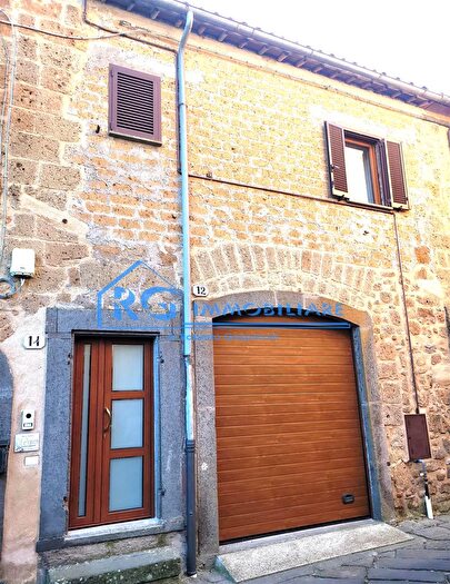 Appartamento bilocale in vendita in Via Brunelli, Bagnoregio