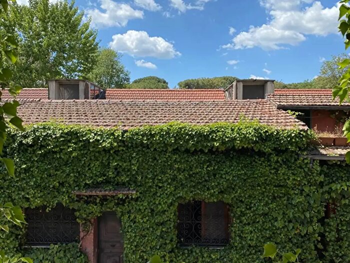 Appartamento quadrilocale in vendita in Viale di Tor di Quinto, Roma