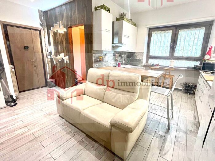 Appartamento trilocale in affitto in Via Leonardo Greppi, Portuense, Roma