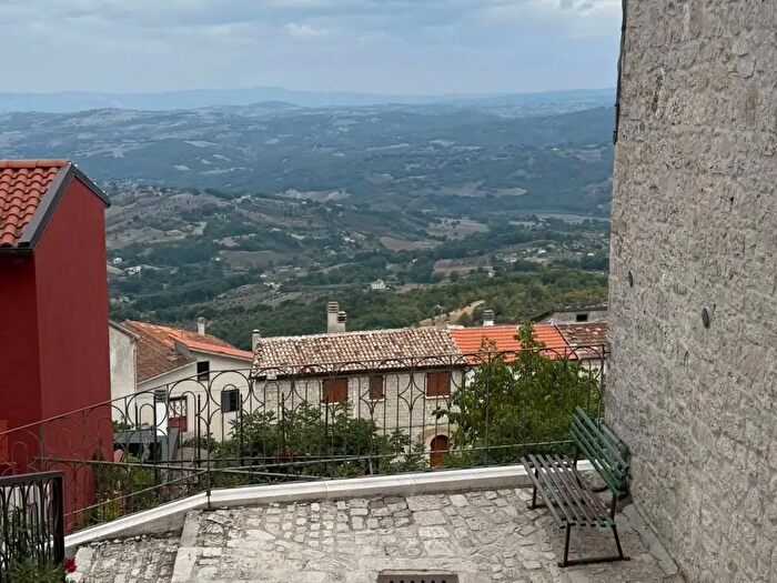Appartamento trilocale in vendita in Via Federico Baranello, Ferrazzano