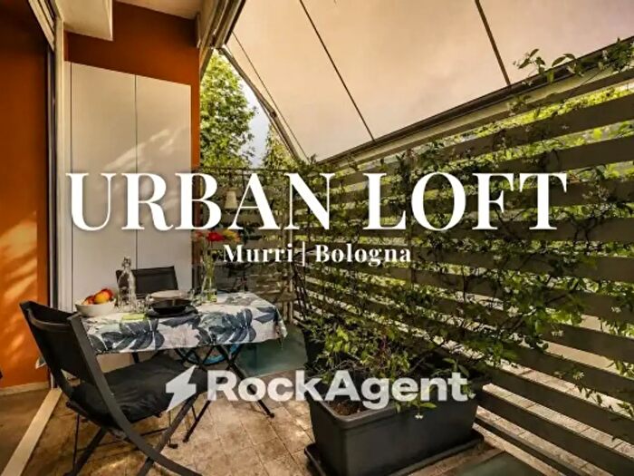 Appartamento trilocale in vendita in Via Malvolta, Bologna