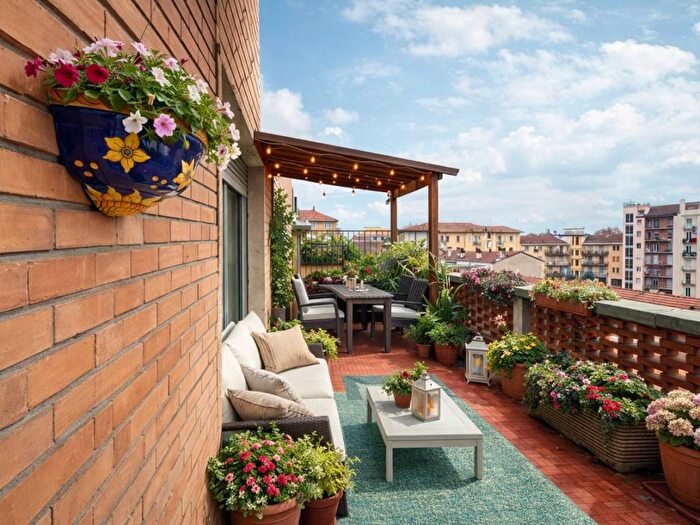 Appartamento trilocale in affitto in Via Francesco Reina, Plebisciti Susa, Milano