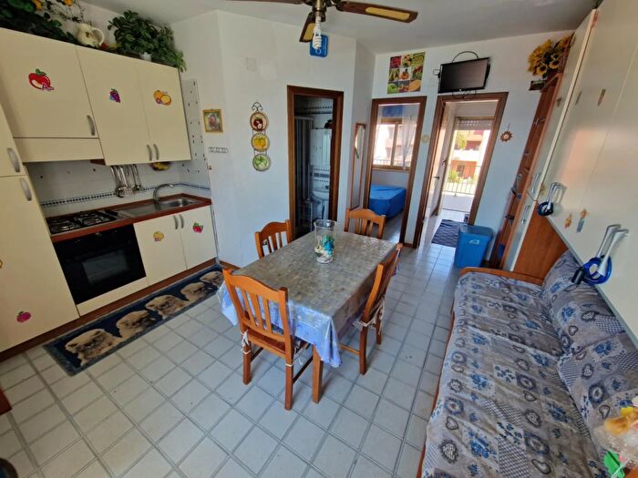 Appartamento trilocale in vendita in Bova Marina