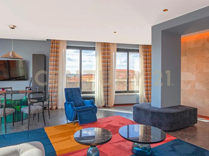 Appartamento trilocale in vendita in Via dellOlmata, Roma