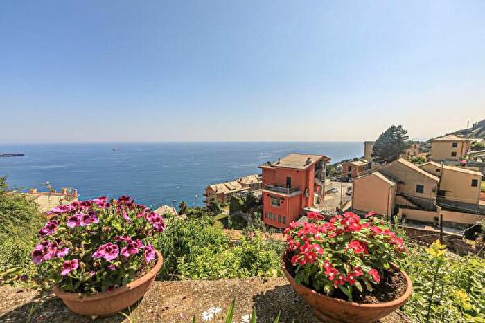Appartamento quadrilocale in vendita in Via a Piazza Grande, Genova
