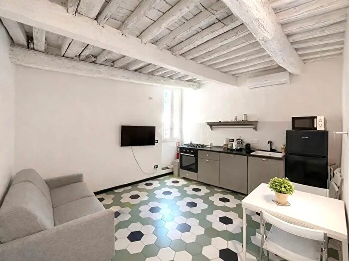 Appartamento trilocale in vendita in Salita della Seta, Genova