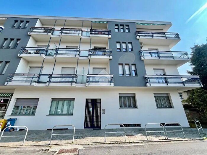 Appartamento trilocale in vendita in Via Giacinto Pullino, Castellamonte