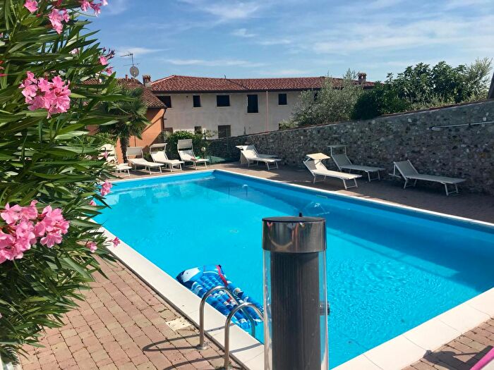 Appartamento bilocale in vendita in Via Novaglio, Polpenazze