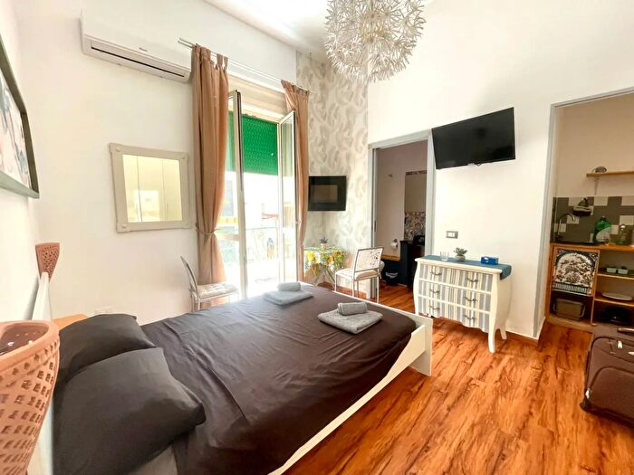 Appartamento quadrilocale in vendita in Via Sedie Volanti, Palermo