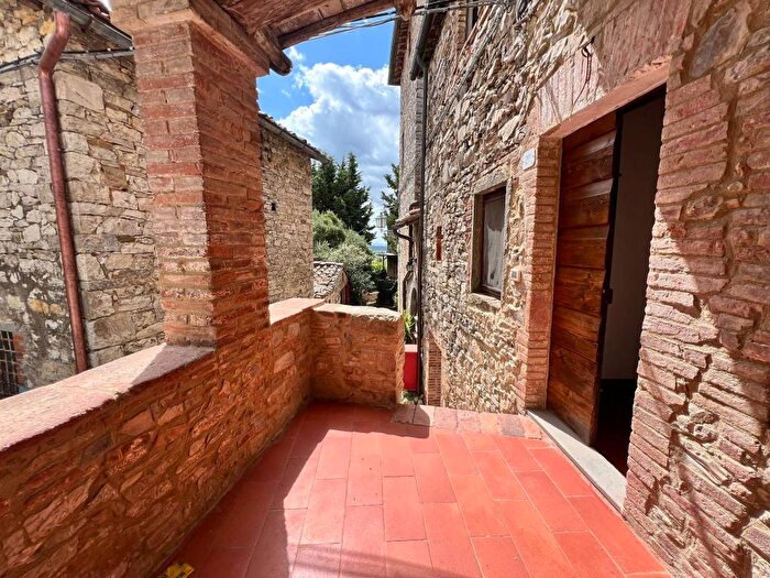 Appartamento quadrilocale in affitto in Gaiole in Chianti