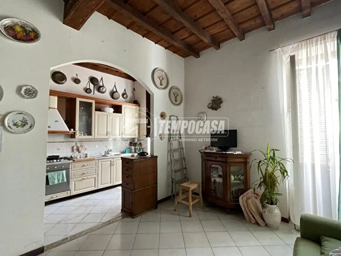 Appartamento quadrilocale in vendita in Via San Rocco, Calco