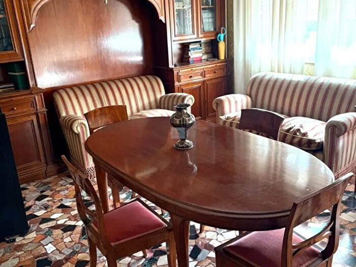 Appartamento con 5 locali in vendita in Padova