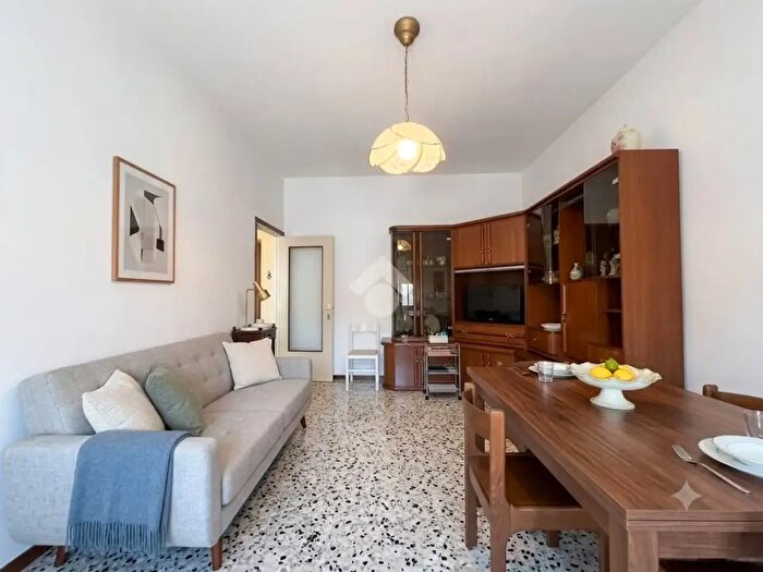 Appartamento trilocale in vendita in Via Brigata Tortona, Tortona