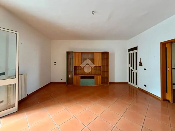 Appartamento quadrilocale in vendita in Via Leone, San Cesario Di Lecce