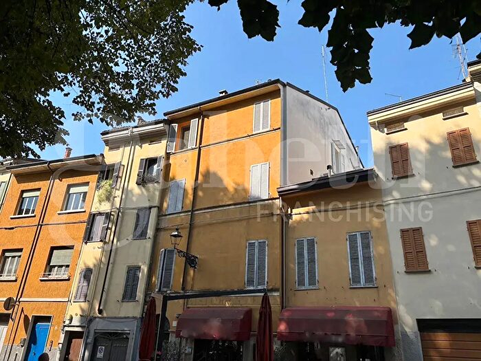 Appartamento trilocale in vendita in Strada Inzani, Parma