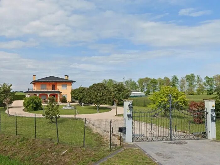 Casa con 5 locali in vendita in Chioggia