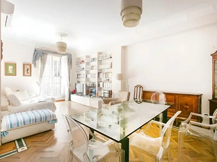 Appartamento quadrilocale in vendita in Via delle Zoccolette, Roma