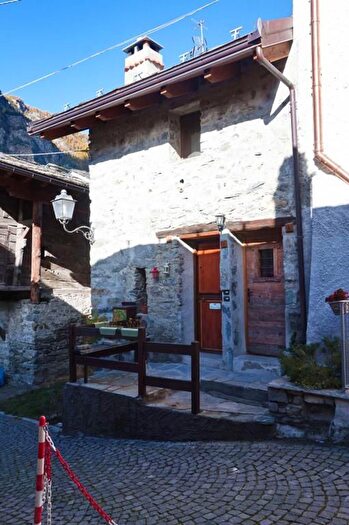 Appartamento bilocale in vendita in Bourg, Antey Saint Andre