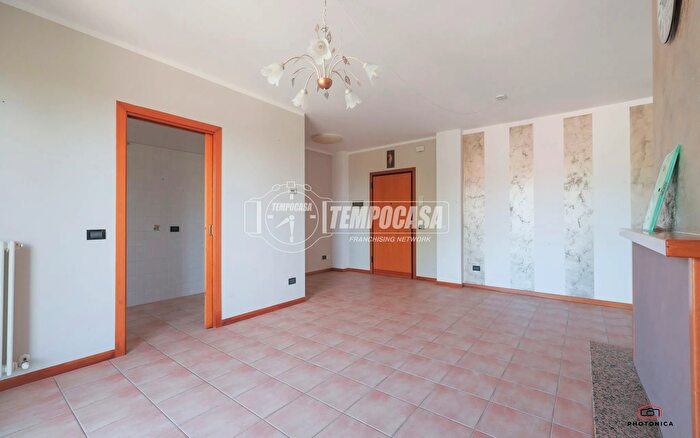 Appartamento quadrilocale in vendita in Via Cavour, San Clemente