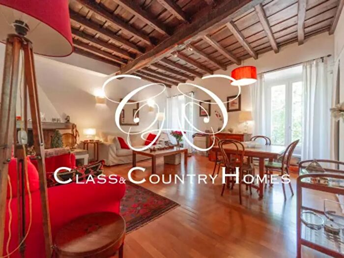 Appartamento trilocale in affitto in Via Giulia, Roma